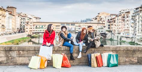 outlets in florence tuscany.